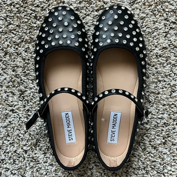 Studded Black Women's Shoes - Picture 2 of 3